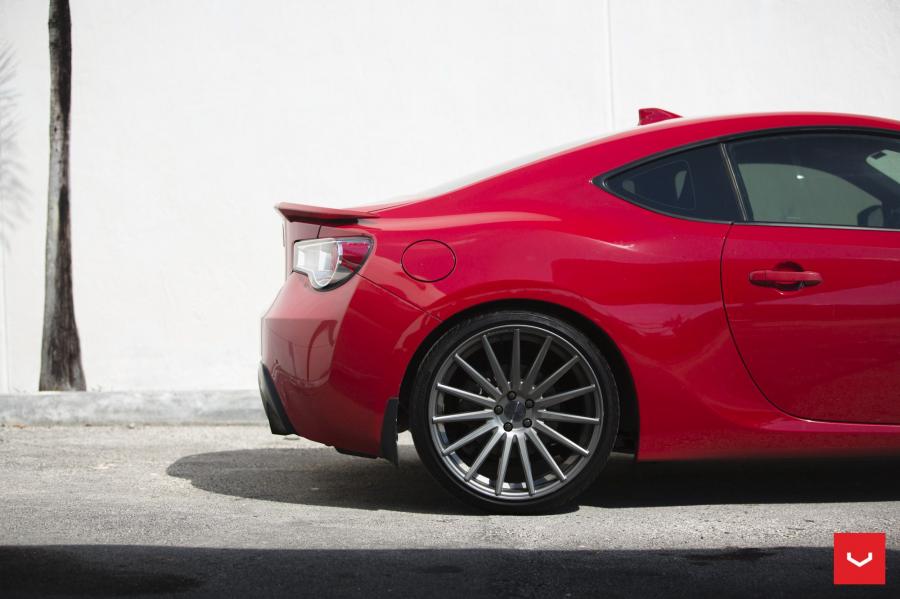 Детали экстерьера Scion FR-S on Vossen Wheels (VFS-2) 2018 года  (фото 7 из 15)